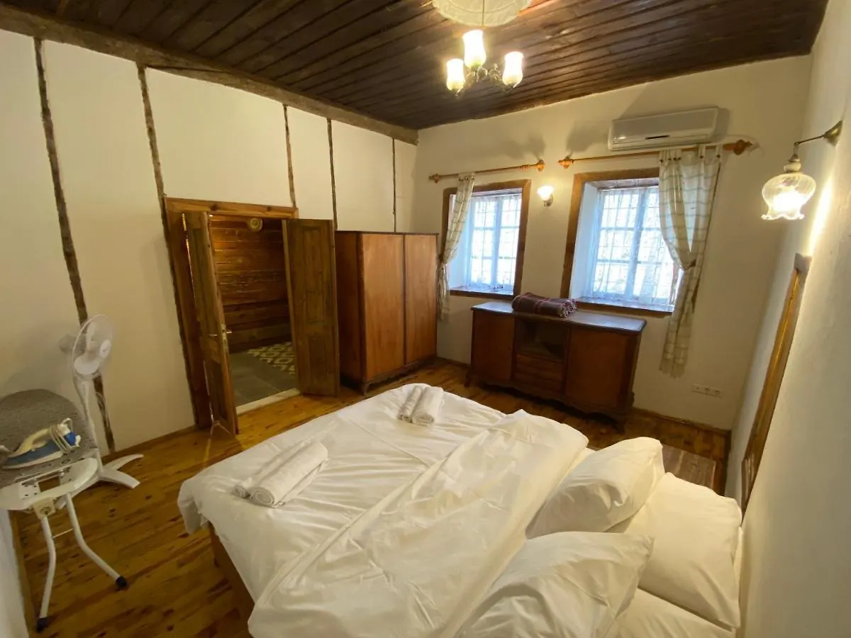 Old Town Cozy Villa In The Heart Of Antalya