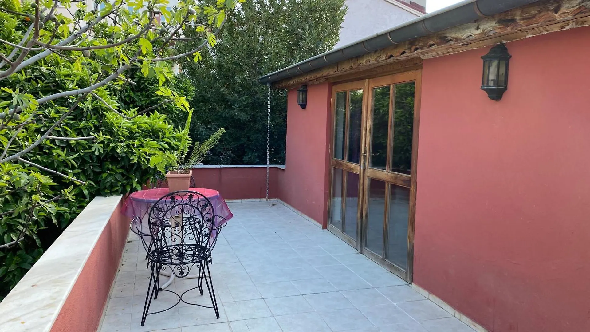Old Town Cozy Villa In The Heart Of Antalya Hébergement de vacances