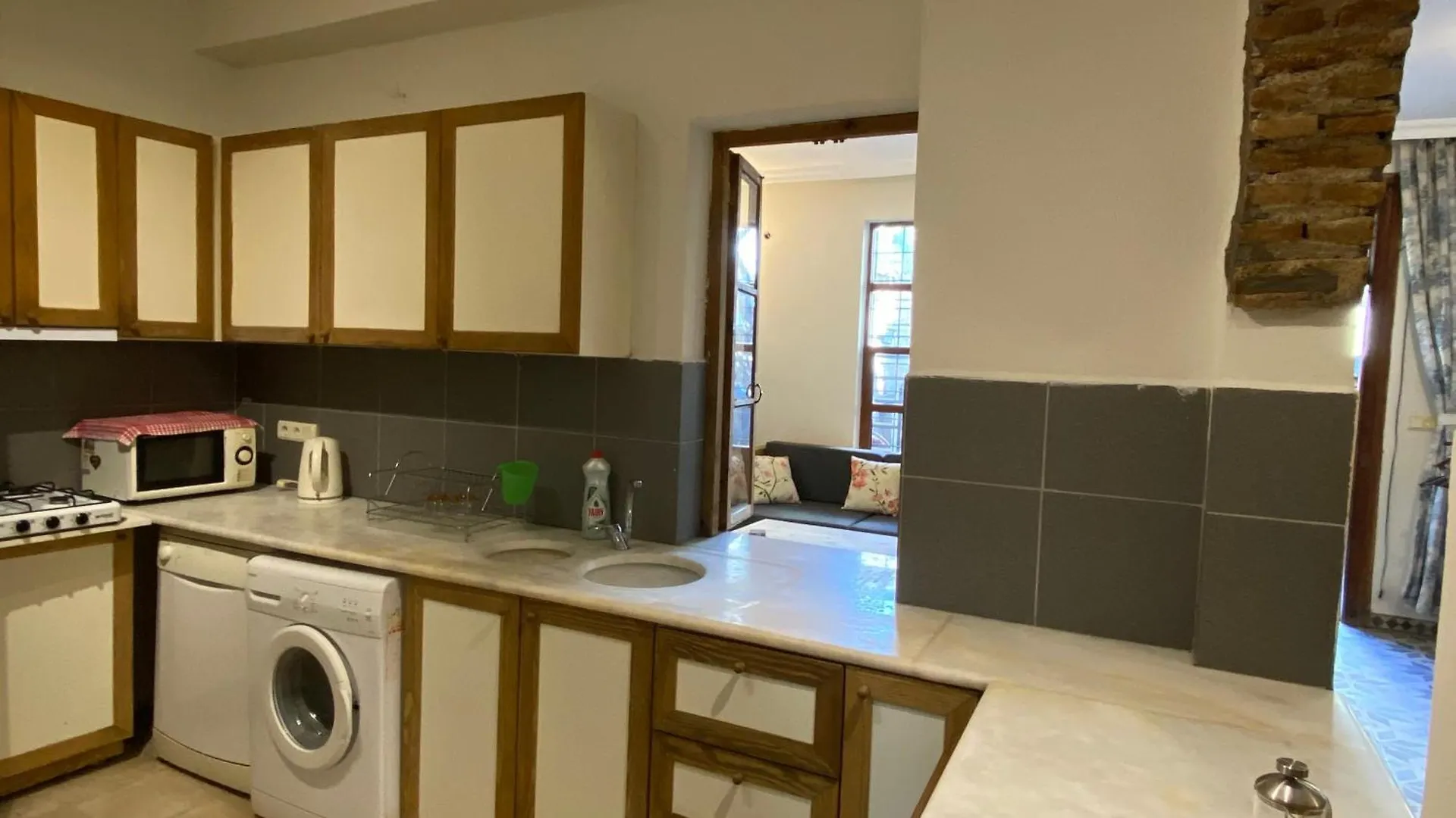 Old Town Cozy Villa In The Heart Of Antalya 0*,